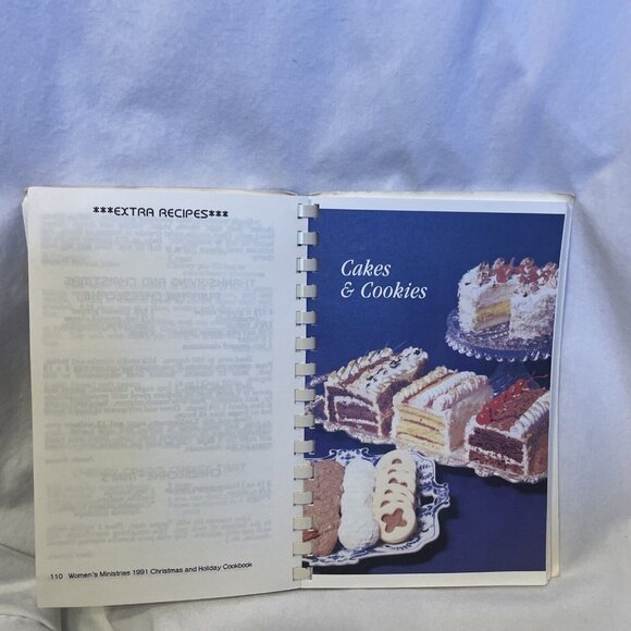 Women's Ministries 1991 Christmas and Holiday Cookbook Walter's Cookbooks Vintag - Picture 10 of 12